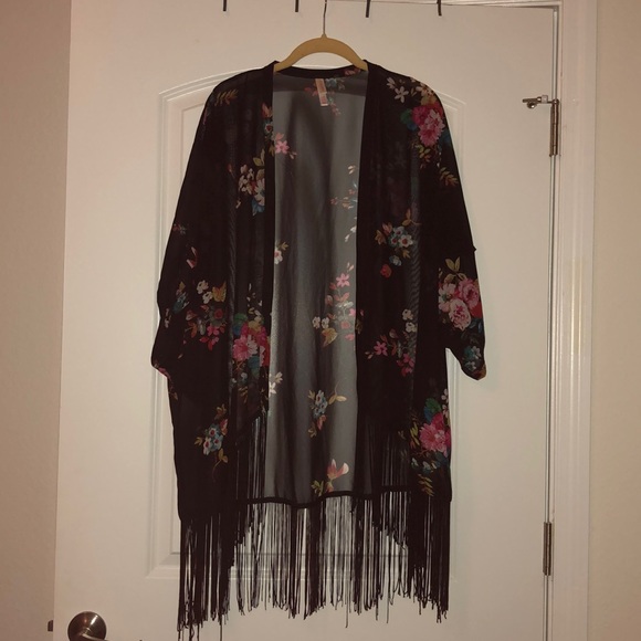 Xhilaration Tops - Floral/Black Gently Used Kimono